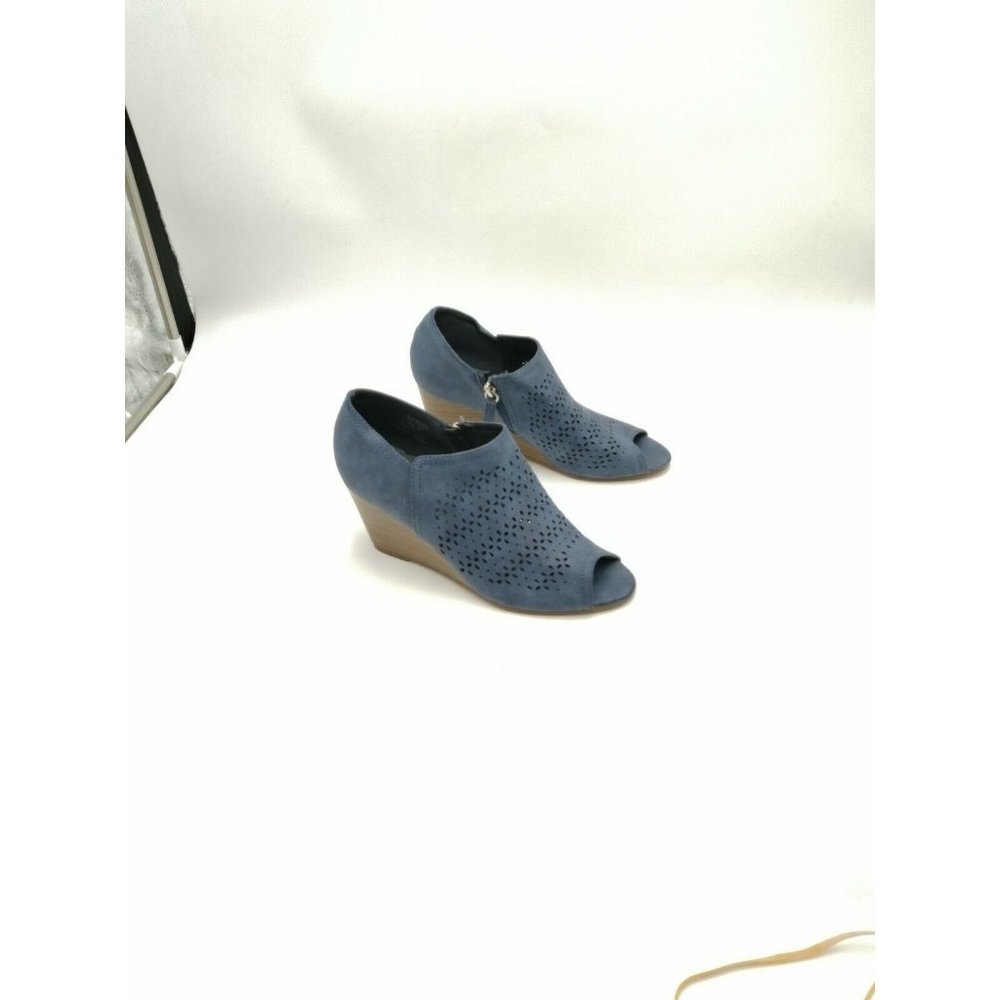 Journee Collection Britny Peep Toe Wedge Heel Sandals Blue Women's US 7.5 New